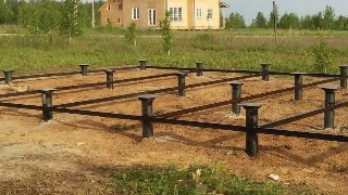 Установка и монтаж - винтовые сваи в Урюпинске для свайного фундамента дома. Цена от 2097 руб - видео закручивание
